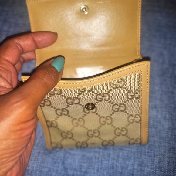 Vintage Gucci bifold w/ tassels 233053•2184 - Picture 4 of 8